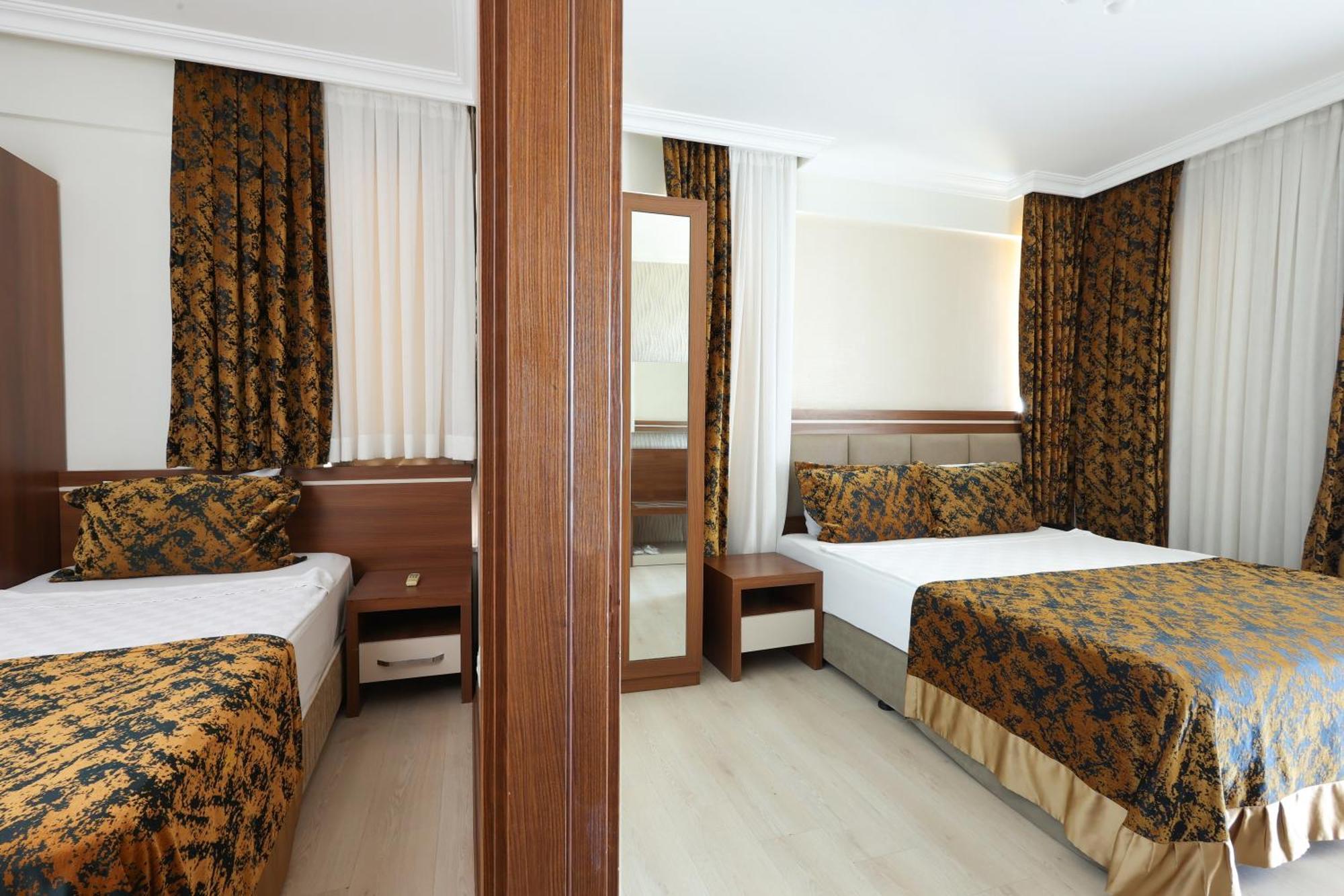 The Corner Park Hotel Antalya Exterior foto